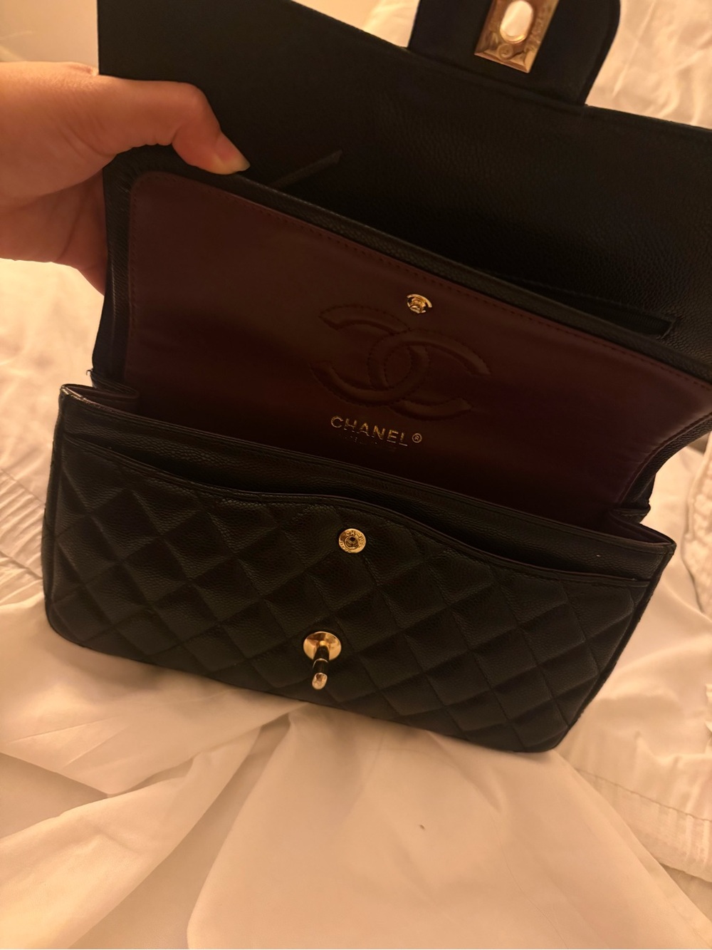 CHANEL Black Quilted Leather Shoulder Bag with Gold Hardware - Picture 3 of 3